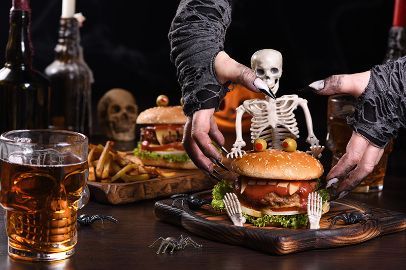 halloween dining